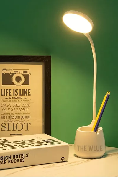 Перезаряжаемая настольная лампа с  светодиодами и сенсорным держателем для ручек, свет для учебы и чтения с регулировкой яркости и тремя цветами света