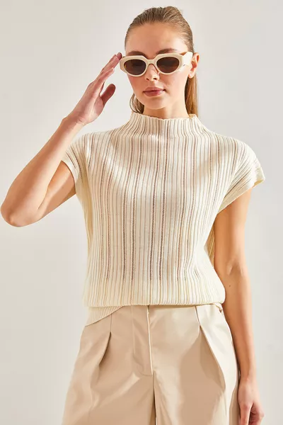 Женская ажурная трикотажная блузка 