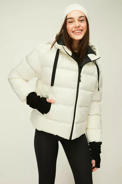 Giacca Invernale Imbottita Antivento con Cappuccio Beige da Donna