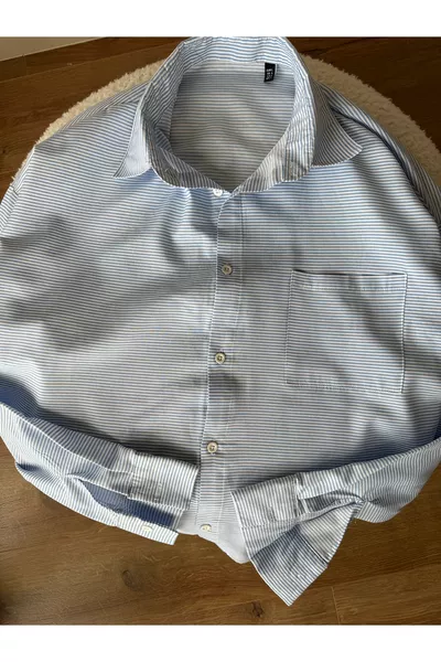 قميص بنقشة مخططة باللون الأزرق بتصميم واسع بحجم البويفريند للنساء مع جيوب، قميص كبير الحجم، الموسم الجديد