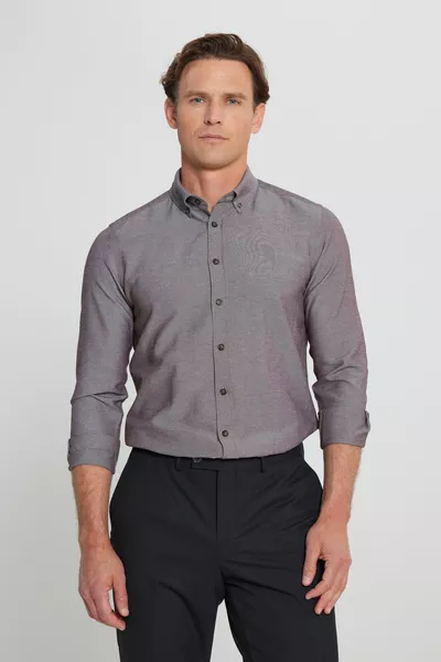 قميص رجالي من أوكسفورد بني بأزرار، ياقة مربوطة، قابل للكي بسهولة، من القطن، بقصة ضيقة وضيقة