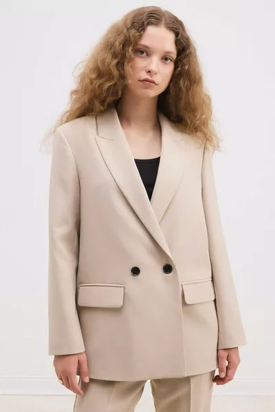 جاكيت بليزر بسيط بزر وياقة كبير الحجم قياس واسع AU