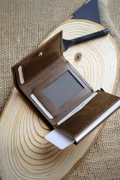 الرجال براون محفظة بطاقة حامل آلية RFID المحمية جلد طبيعي هدية مربع المحفظة | بيسكول