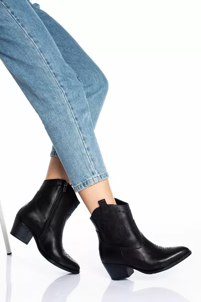 الجلد الأسود المطرزة بسحاب الغربية رعاة البقر أحذية نسائية