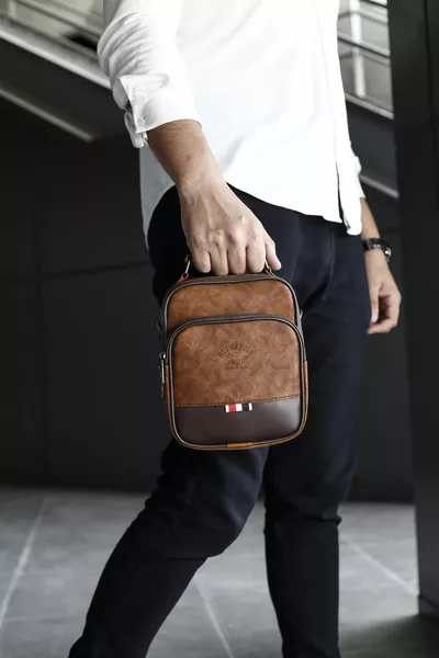 Adelina Crazy Кожена чанта за ръце и рамо и комплект държач за карти с механизъм