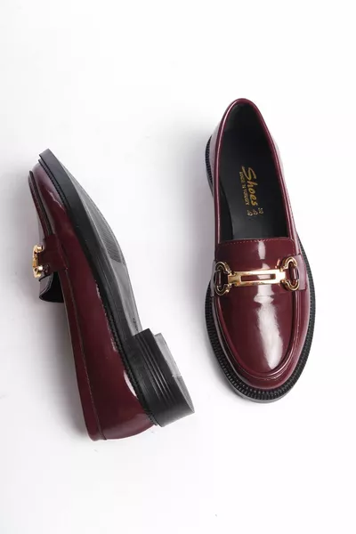 المرأة تصميم خاص مشبك معدني مفصل براءات الاختراع الجلود أحذية المتسكع