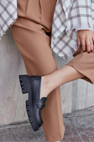 جورجيا أسود جلد طبيعي المرأة المتسكع