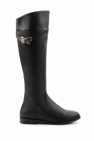 أحذية نسائية سوداء 