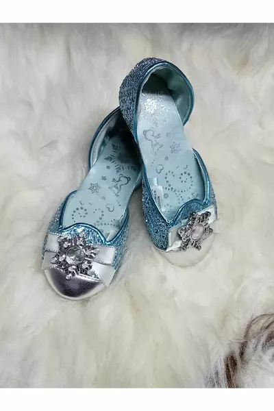 أحذية الأميرة إلسا