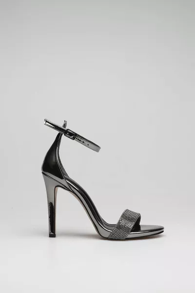 Robe de soirée à bande épaisse unique avec pierre