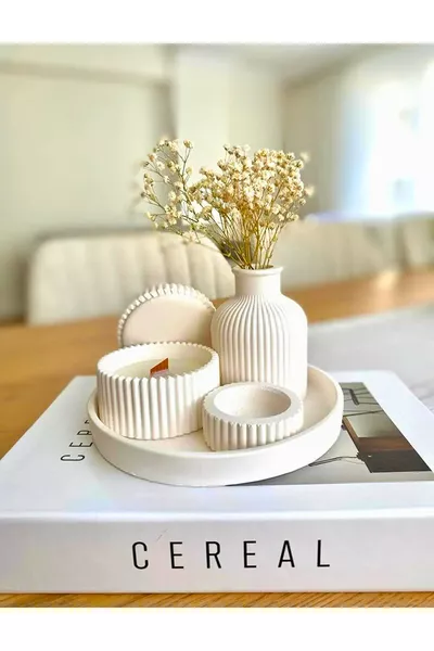 Бял цвят Специално проектиран комплект свещник и ваза Аксесоари Декоративен продукт Свещта не е включена