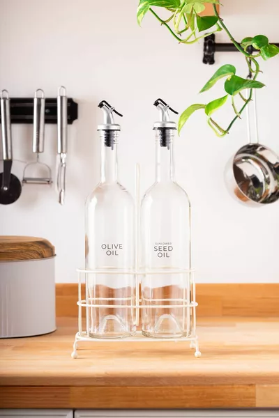 Cremma 2-частна стойка за олио мл Бяла