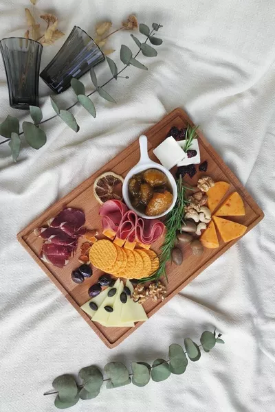 Natural Wood Cheese and Serving Board Rectangular Beech Wood - Natural Color