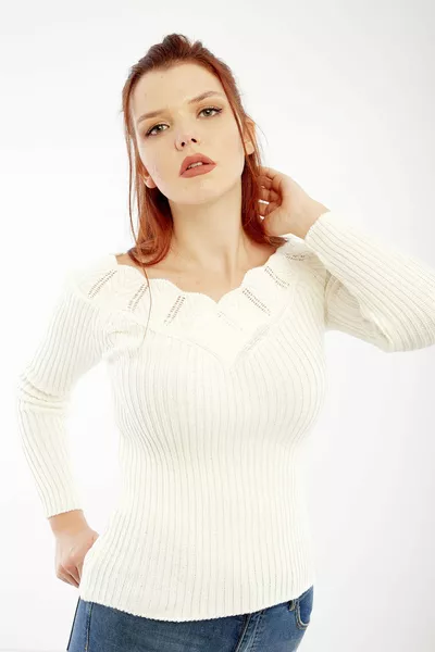 Women's Cream Collar Detail Sweater 
