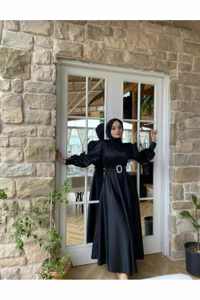 Robe Belley en satin noir pour femme