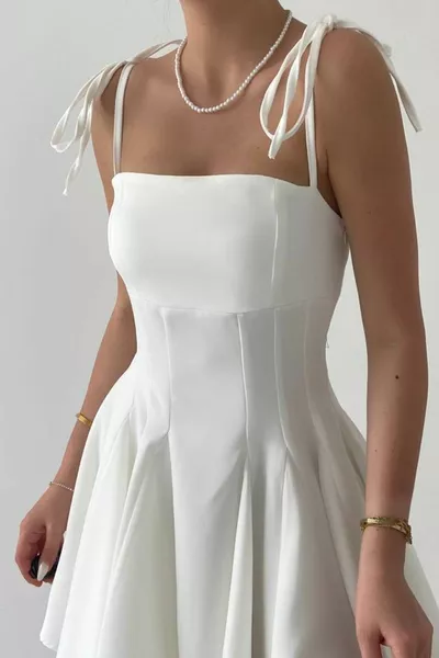 أطلس النسيج شنقا كوليت مفصلة الأميرة قطع الأبيض مساء اللباس الأبيض التخرج اللباس 