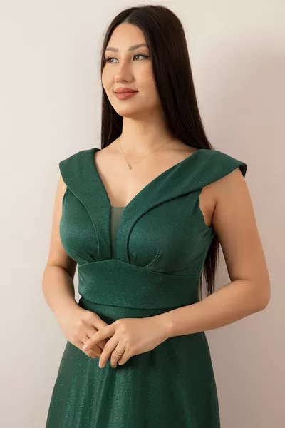 فستان سهرة طويل من التول اللامع 