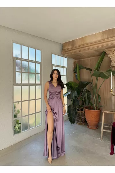 Alya Robe de soirée en satin à fente à queue  LILAS