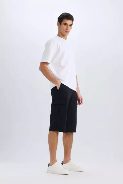 Regular Fit Cargo Pocket Capri Shorts