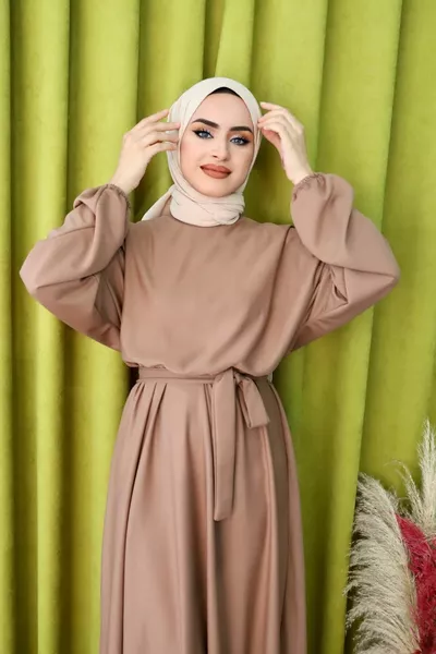 سيما مولانا فستان حجاب واسع