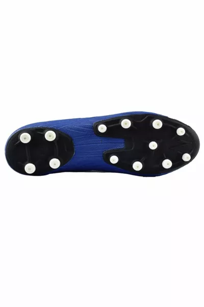 أحذية أراس ساكس لكرة القدم