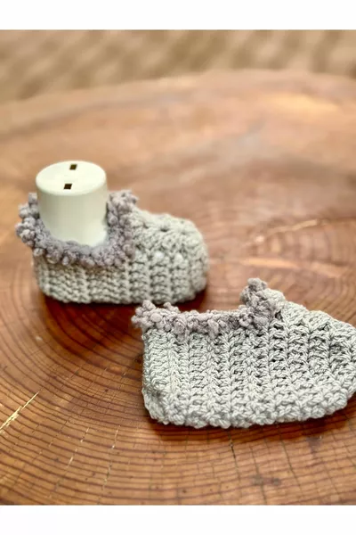 Scarpette per neonati, pendolo, neonato