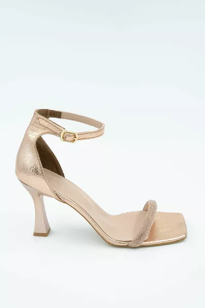 Вечерни обувки на ток от меден камък - карамел