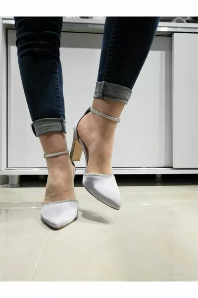 Arme City الساتان كعب الحجر مفصلة أحذية السهرة