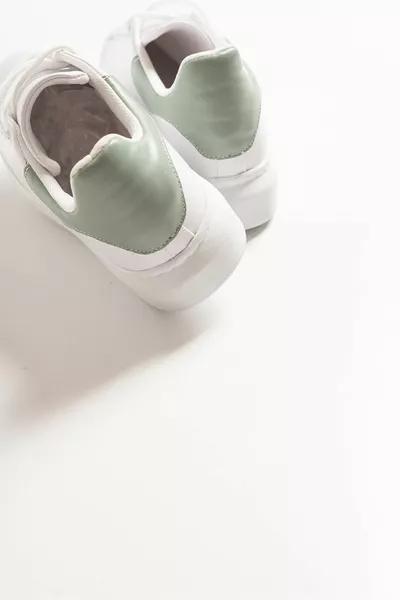 حذاء رياضي كاجوال نسائي t