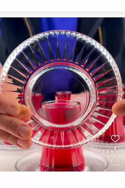 Set da tè ELYSIA nuovo  pezzi (Piatti PAŞABAHÇE)