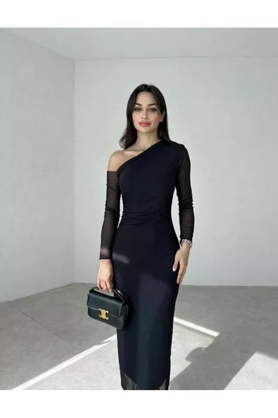 فستان تول طويل بطول كتف واحد منقوش