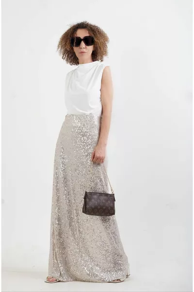 Бежова макси пола с пайети