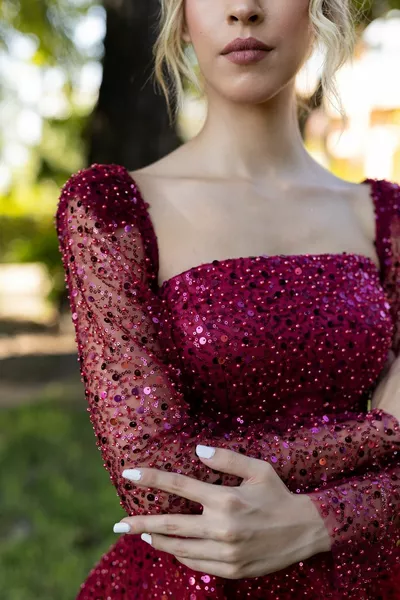 Themis paillettes pizzo perla midi lunghezza bordeaux fidanzamento e richiesta abito