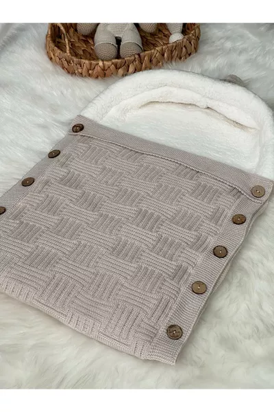 Плетен бебешки одеяло с ивици, вътрешна част от велсофт