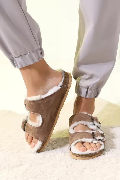 Milano Kürklü Mantar Taban Ortopedik Unisex Terlik