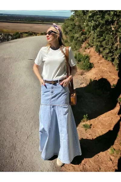 Gesegmenteerde denim blauwe rok ijsblauw