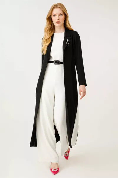 سترة طويلة بدلة Ecru فوق وزرة