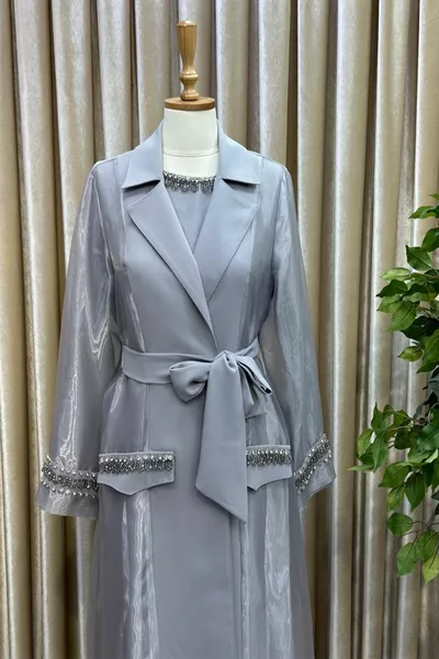 Двойна вечерна рокля от креп плат хиджаб с организирани и каменни детайли