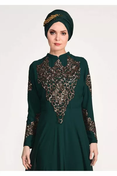 Grünes (Smaragd) besticktes Abendkleid mit Details für Damen 