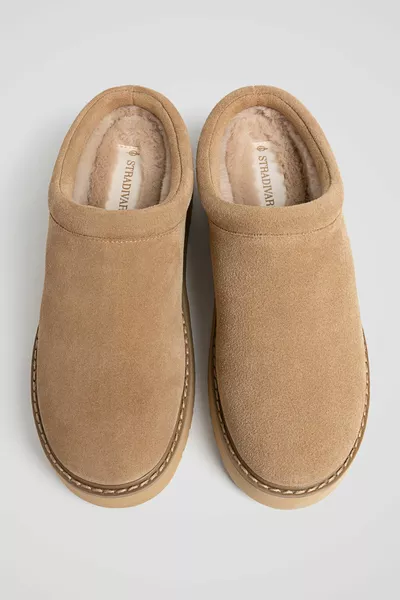 Однотонное кожаное сабо