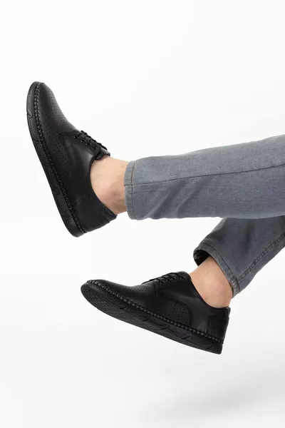 Echt leer, ademend, zomer, herenschoenen met naad op de zool