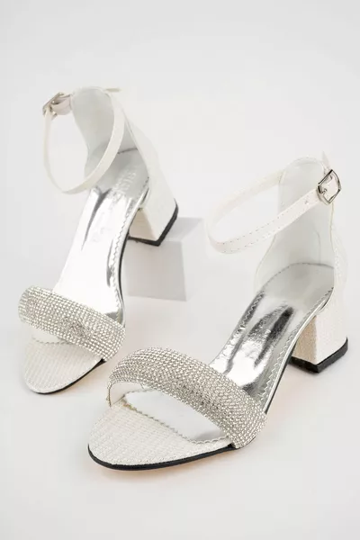 حجر اللؤلؤ أحذية البنات