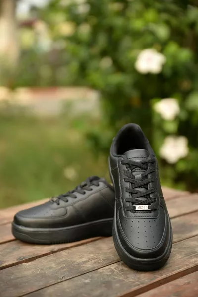 Unisex Winter Waterproof Non-Slip Poly Sole Lightweight Casual Black Style Casual Sneakers