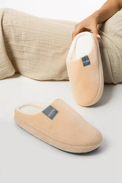 المرأة لينة الشتاء الدافئ بطانة البيت النعال المهر حزمة النعال هدية النعال عدم الانزلاق مريحة نعل