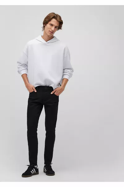 ليو s جينز أسود 