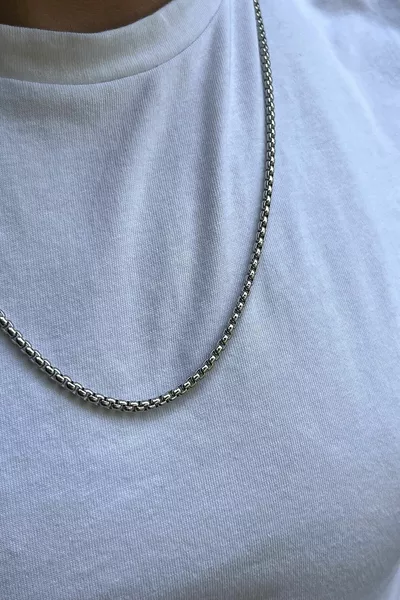 Catena a rete Modello elegante  cm di lunghezza colore argento l catena in acciaio