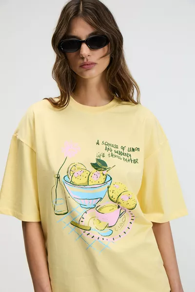 T-shirt gialla NITZA da donna oversize in % cotone con scollo rotondo