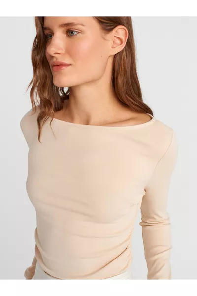 Top à col bateau froncé avec pierres, 