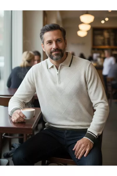 كنزة شتوية رجالية بلون الكريم، منسوجة بسلك فولاذي، بياقة قميص وأمامية محكمة بسحّاب، بياقة بولو، من قماش صوفي لا يتلف