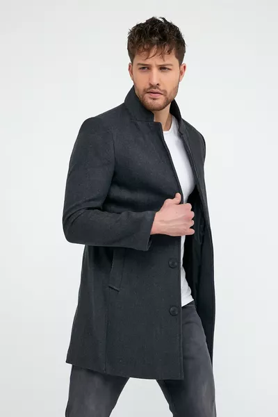 Cappotto da uomo antracite slim fit con collo alto in lana